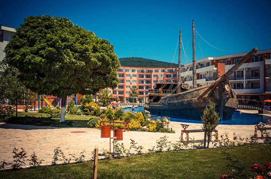 Privilege Fort Beach - Menada Apartments Elenite Εξωτερικό φωτογραφία