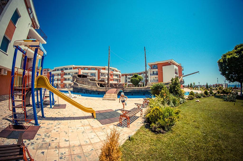 Privilege Fort Beach - Menada Apartments Elenite Εξωτερικό φωτογραφία