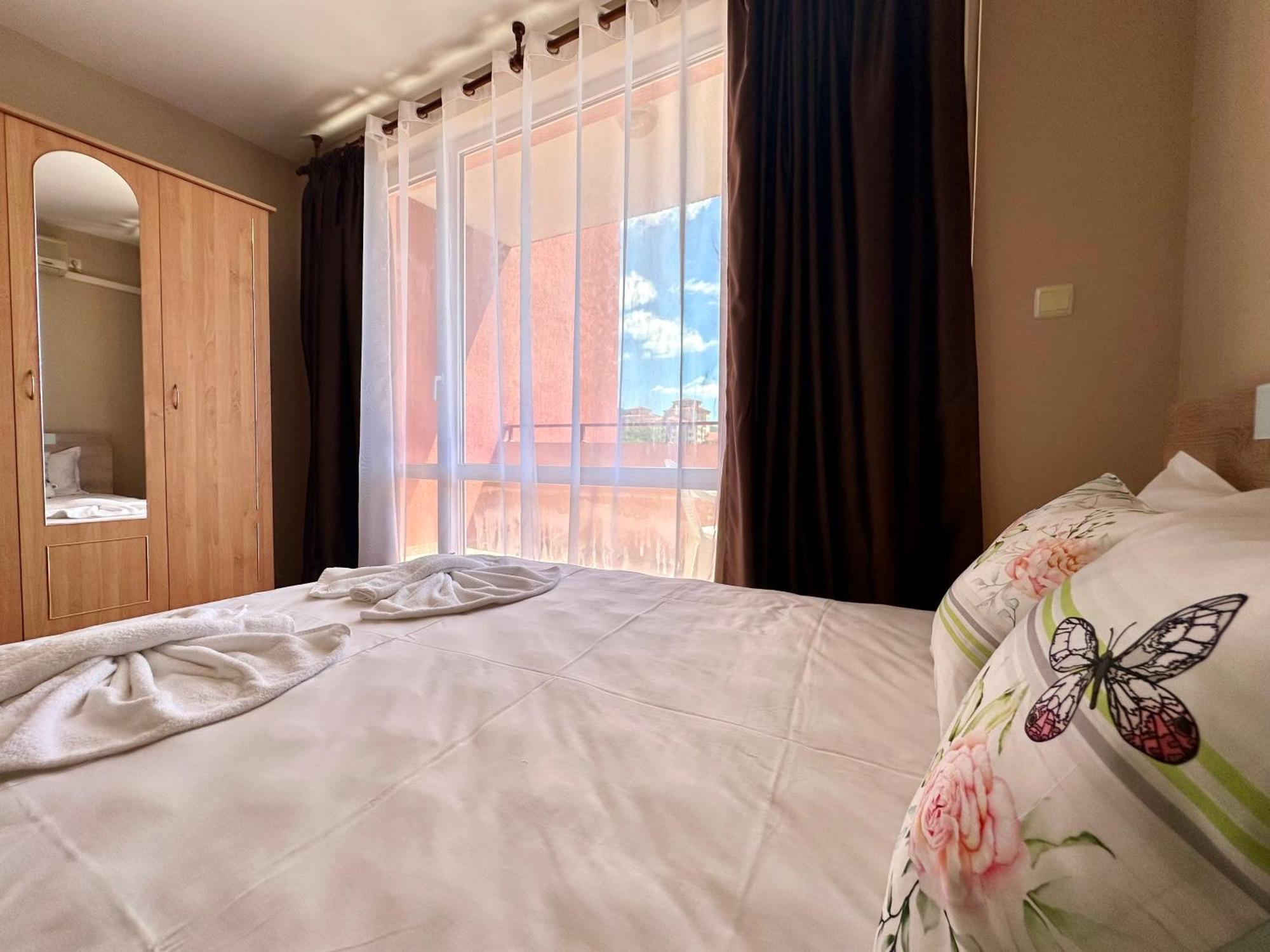 Privilege Fort Beach - Menada Apartments Elenite Εξωτερικό φωτογραφία