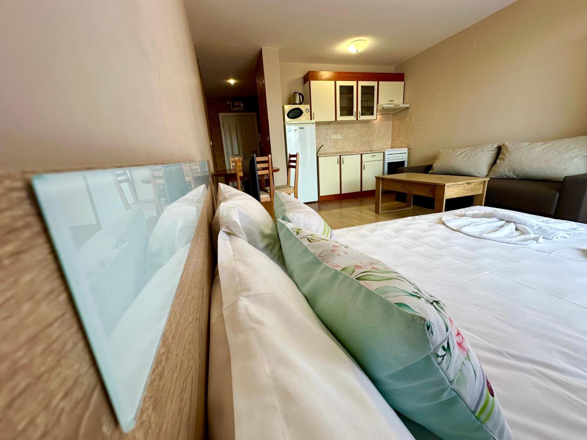 Privilege Fort Beach - Menada Apartments Elenite Εξωτερικό φωτογραφία