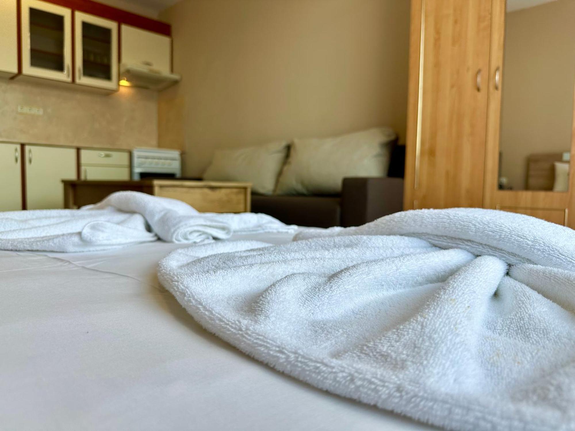 Privilege Fort Beach - Menada Apartments Elenite Εξωτερικό φωτογραφία