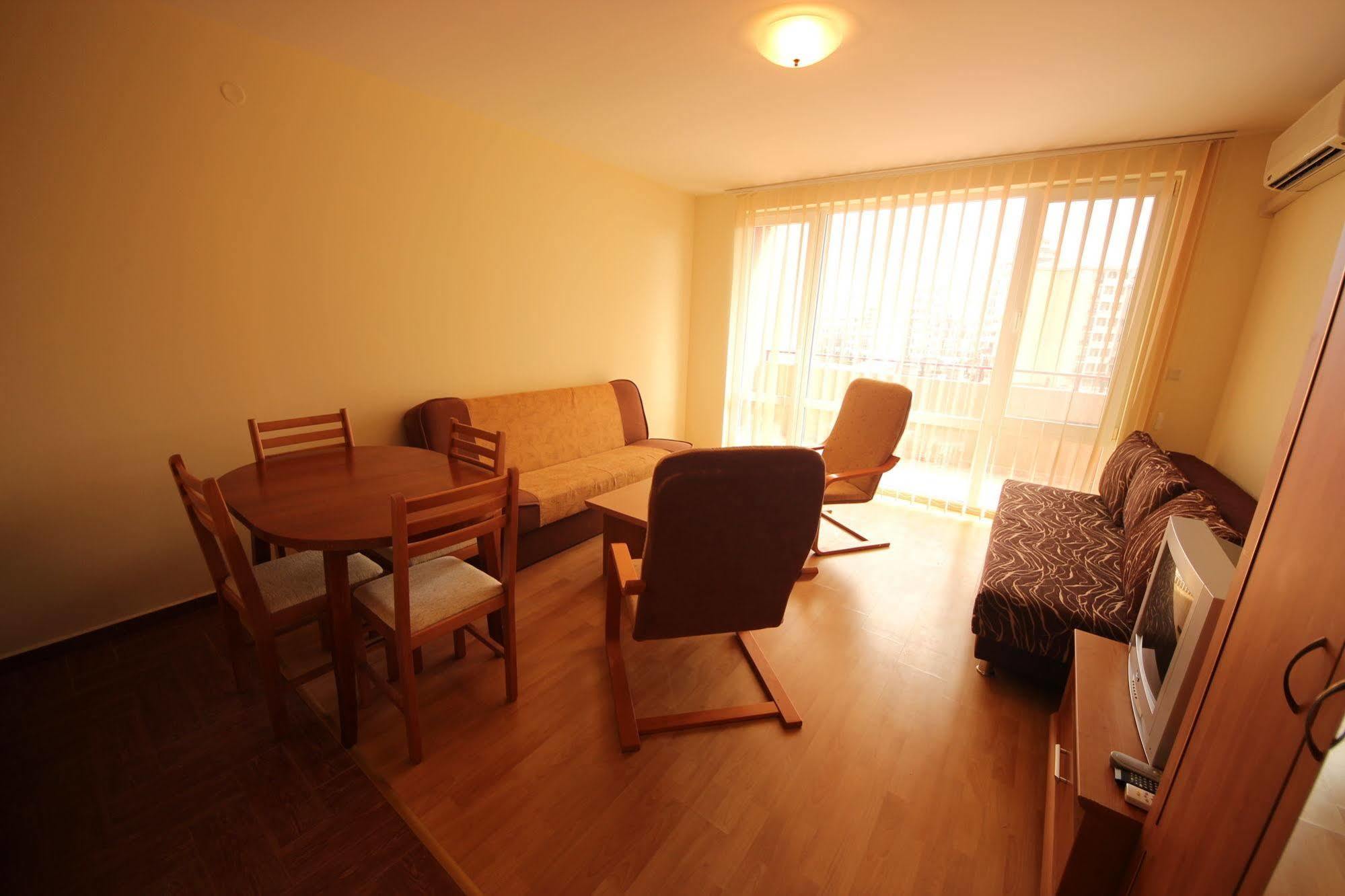 Privilege Fort Beach - Menada Apartments Elenite Εξωτερικό φωτογραφία