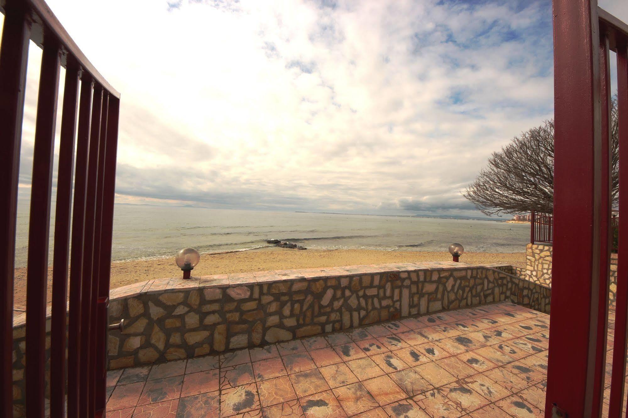 Privilege Fort Beach - Menada Apartments Elenite Εξωτερικό φωτογραφία